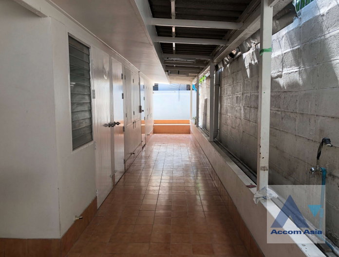 picture 🔼🔽 AccomA 📩 Home Office 0 BR House in Phra Khanong Nuea (1712311) - 8/20