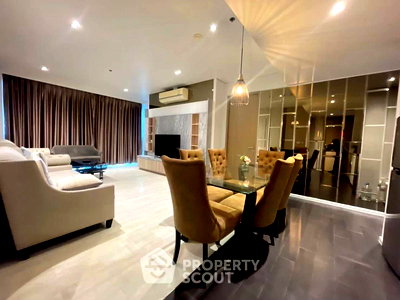 เช่าคอนโด พัทยา : คอนโด 3-ห้องนอน ที่ วีรันดา เรสซิเดนซ์ พัทยา ใกล้ เมืองพัทยา (ID 2774091)