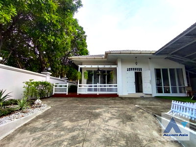 Houses for rent Kasem Bundit Phatthanakan University  : 🔼🔽 AccomA 📩 Pet friendly 3 BR House in  Bang Kapi (AA10032)