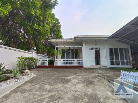 🔼🔽 AccomA 📩 Pet friendly 3 BR House in  Bang Kapi (AA10032)