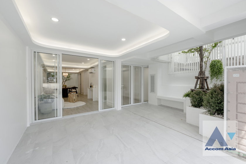 รูป 🔼🔽 AccomA 📩 Newly Renovated 3-Storey Townhome for Living & Investment - รูปที่ 15/20