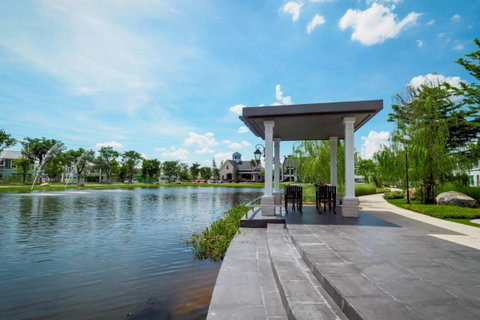 House for sale in Villaggio Pinklao–Salaya project, land size 60.6 sq.wah, usable area 130 sq.m., 3 bedrooms, 3 bathrooms.