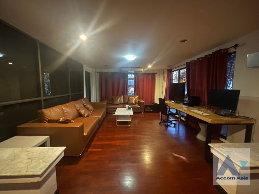 รูป 🔼🔽 AccomA 📩 Home Office 8 BR House in Wang Thonglang (AA38577) - รูปที่ 10/20