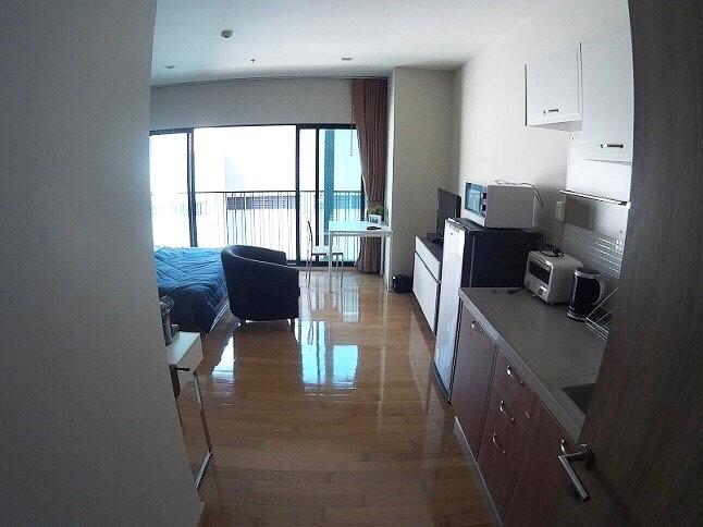 รูป 🏠✨ โนเบิล รีวิล (Noble Reveal) | เช่าคอนโดห้องสตูดิโอ (HBH-HL-111) - รูปที่ 3/4