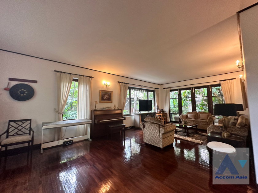 picture 🔼🔽 AccomA 📩  4 BR House in Khlong Tan Nuea (50171) - 3/17