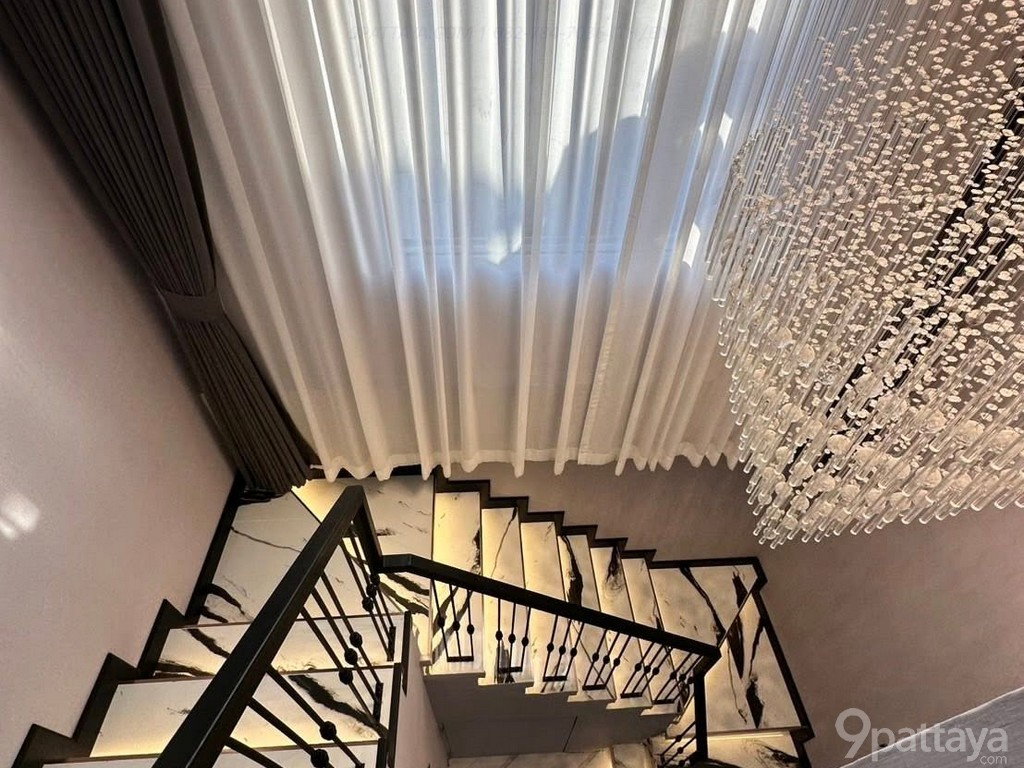 รูป บ้านเดี่ยวพูลวิลล่า | Central Park 2 พัทยา ✨ บ้านหรูในโครงการคุณภาพ ทำเลเด่น ติด McDonald’s และธนาคารกสิกร เหมาะสำหรับครอบครัวใหญ่ หรือบ้านพักอาศัยหรู - รูปที่ 12/15