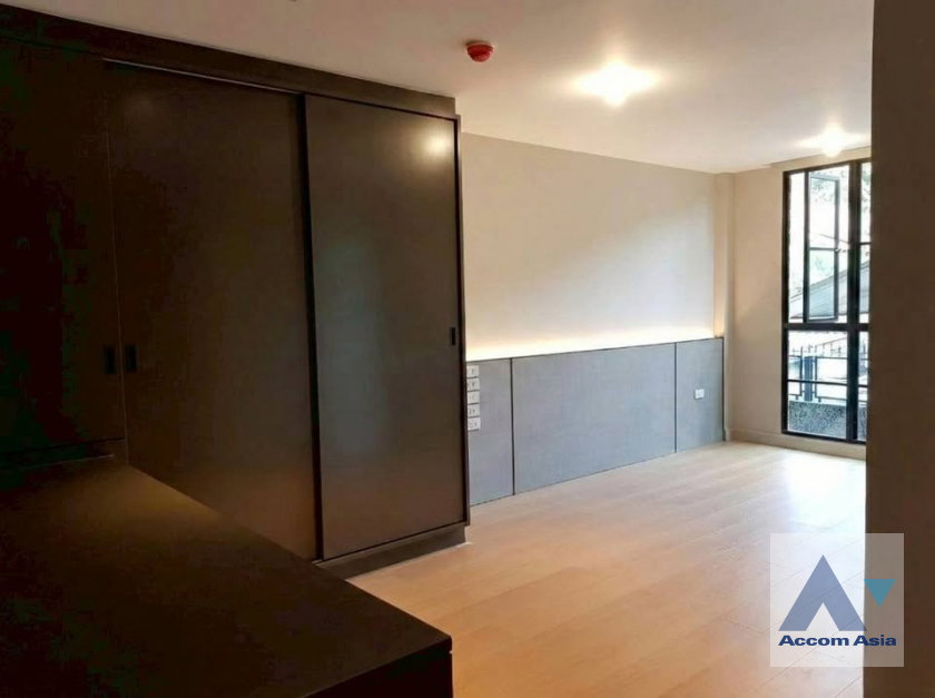 รูป 🔼🔽 AccomA 📩 Double High Ceiling,Duplex Condo,Luxury 3 BR Condominium @Na Vara Residence (AA45852) - รูปที่ 9/20