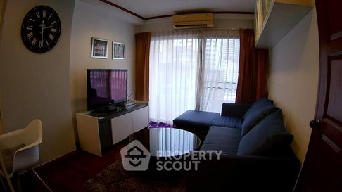 คอนโด 1-ห้องนอน ที่ สราญใจ แมนชั่น คอนโดมิเนียม ใกล้ BTS นานา (ID 592454)