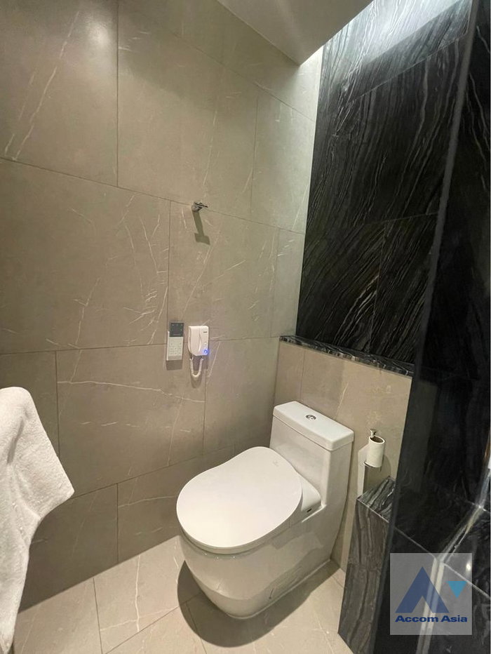 picture 🔼🔽 AccomA 📩 Fully Furnished 2 BR Condominium @The Reserve 61 Hideaway (AA39951) - 13/20