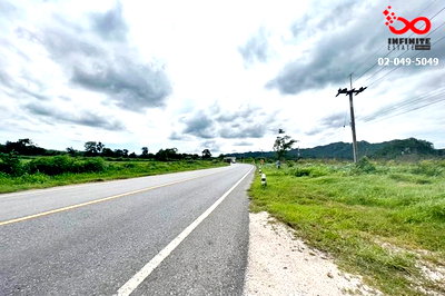 ที่ดิน สระบุรี : ขายที่ดินเปล่า 6 ไร่ ติดถนนดำ ท่าคล้อ แก่งคอย สระบุรี ซอยถ้ำสิงหราชเดโช