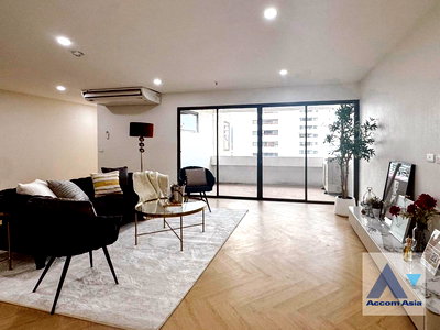 Condos for sale MRT Phetchaburi : 🔼🔽 AccomA 📩 Spacious corner unit with modern white finishes and green-tile bathrooms (AA43454)