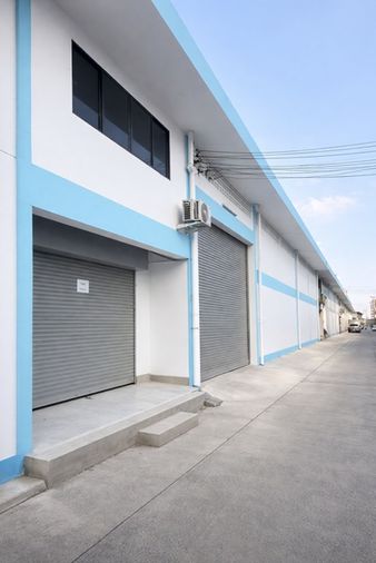 ถูกที่สุดในโลก ตรม.ละ 75 ตรม. 6 นอน 3 น้ำ ใกล้วัดโพธิ์แจ้ 300 ม. ติดถนนเอกชัย โรงงาน 2 ชั้น 100 ตร.วา. 400 ตร.ม. พื้นที่กว้าง