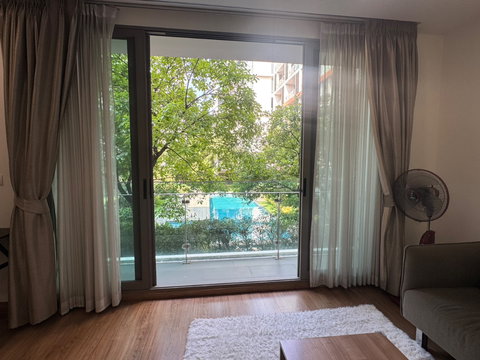 The nimmana condo Nimman soi 6 Pool view 22,000 B