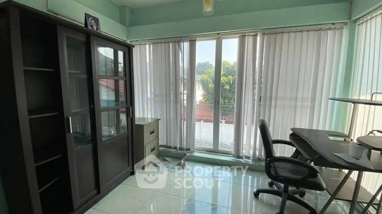 รูป คอนโด 4-ห้องนอน ที่ เคหะ คอนโด ใกล้ พัทยาใต้ (ID 2547622) - รูปที่ 5/12