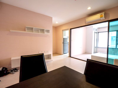 ขายคอนโด : ขายห้องใหม่ไม่เคยอยู่ คอนโด พิกเซล สาทร ชั้น 8 วิวสระ