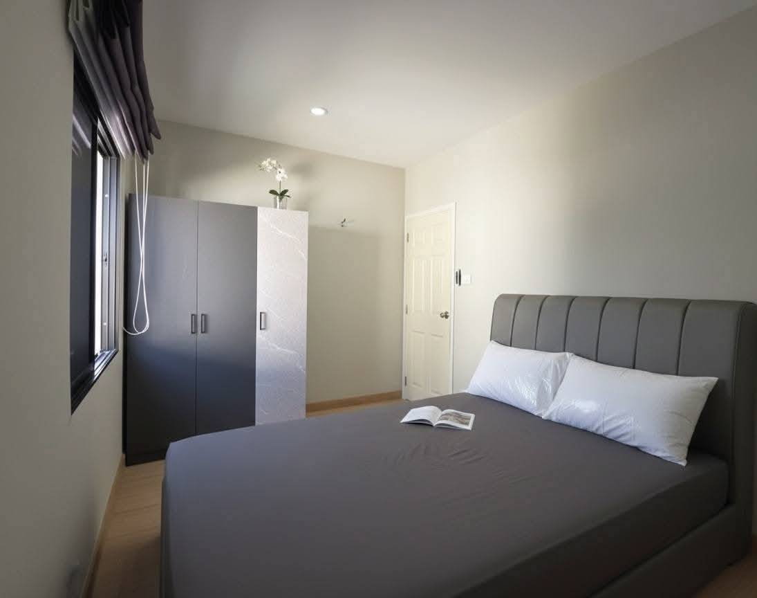 รูป ให้เช่าบ้าน 4 ห้องนอน ใกล้สนามบินเชียงใหม่ หมู่บ้านกาญจน์กนกวิลล์ 22 สารภี-เชียงใหม่ (R1012) T.0946511456 - รูปที่ 4/9