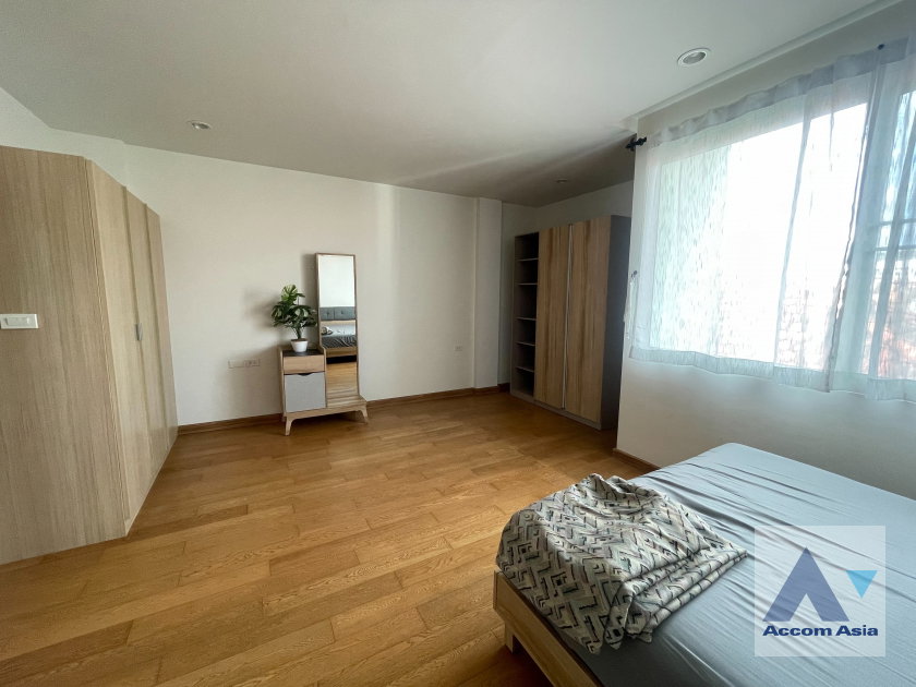 picture 🔼🔽 AccomA 📩 Home Office 4 BR Townhouse in Klong Tan (AA33995) - 18/20