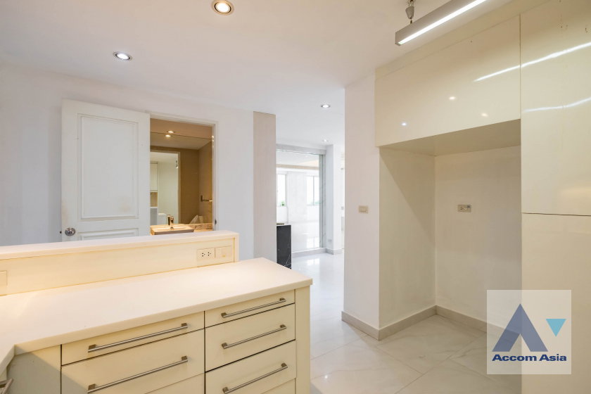 picture 🔼🔽 AccomA 📩 4 BR House in Khlong Toei Nuea (AA39878) - 10/20