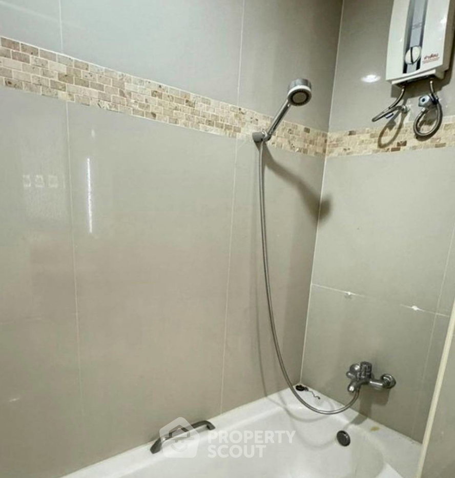 รูป คอนโด 2-ห้องนอน ที่ รามาฮาร์เบอร์วิว คอนโดมิเนียม ใน สุรศักดิ์ (ID 2398518) - รูปที่ 6/7