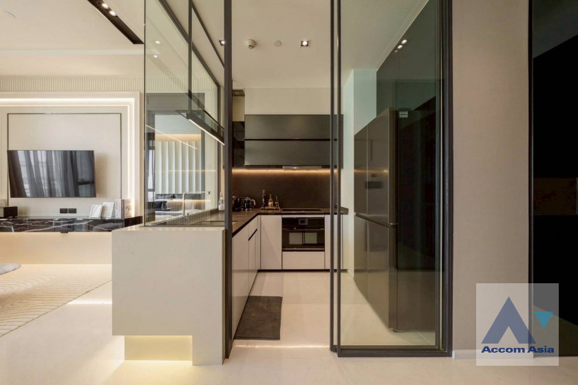 picture 🔼🔽 AccomA 📩  Modern minimalist condominium with wooden interior and full-height glass (AA43843) - 8/20