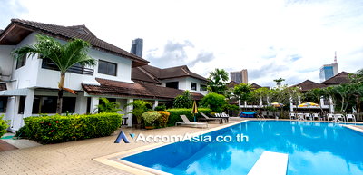 Houses for rent Bangkok : 🔼🔽 AccomA 📩  4 BR House @Kid Friendly House Compound (AA26528)