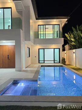 5 Bedroom Villa for rent at Land and Houses Park 5962958
