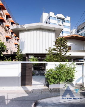 🔼🔽 AccomA 📩 Home Office 2 BR House in Chom Phon (AA41844)