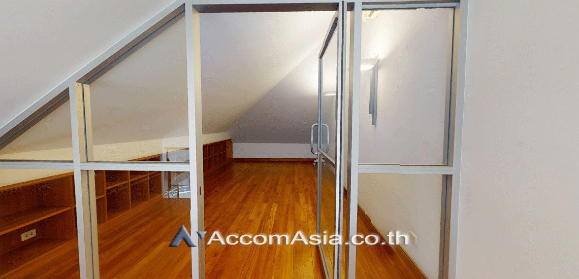 picture 🔼🔽 AccomA 📩 Duplex with Large Balcony & City View ( AA28601 ) - 17/17
