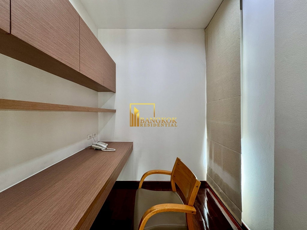 รูป Luxurious 3 Bedroom Apartment in Phrom Phong - BR0474AP - รูปที่ 11/50