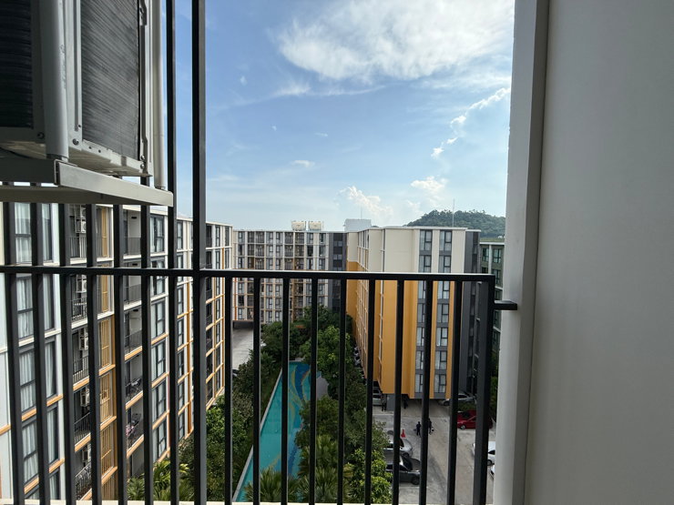 รูป ✨ คอนโดวิวสระ ถ่ายจากห้องจริง The Base Rise Phuket สวยตรงปก! - รูปที่ 8/16