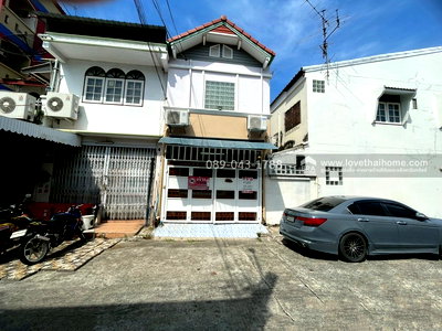 ทาวน์โฮม ลาดพร้าว 87 : ขายทาวน์เฮ้าส์ 2 ชั้น ซอยลาดพร้าว87 แยก3 พื้นที่ 16 ตารางวา สภาพนางฟ้า  ขายเพียง 2.7 ล้านบาท