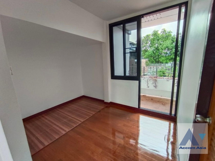 picture 🔼🔽 AccomA 📩 Home Office 4 BR House in Phra Khanong Nuea (AA27236) - 12/20