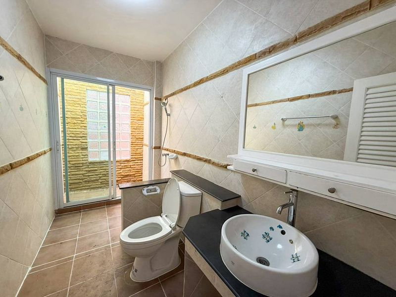 รูป บ้านเดี่ยวศรีราชา มณีรินทร์เพลส 1 ทำเลทอง น่าอยู่สุดๆ - รูปที่ 4/15