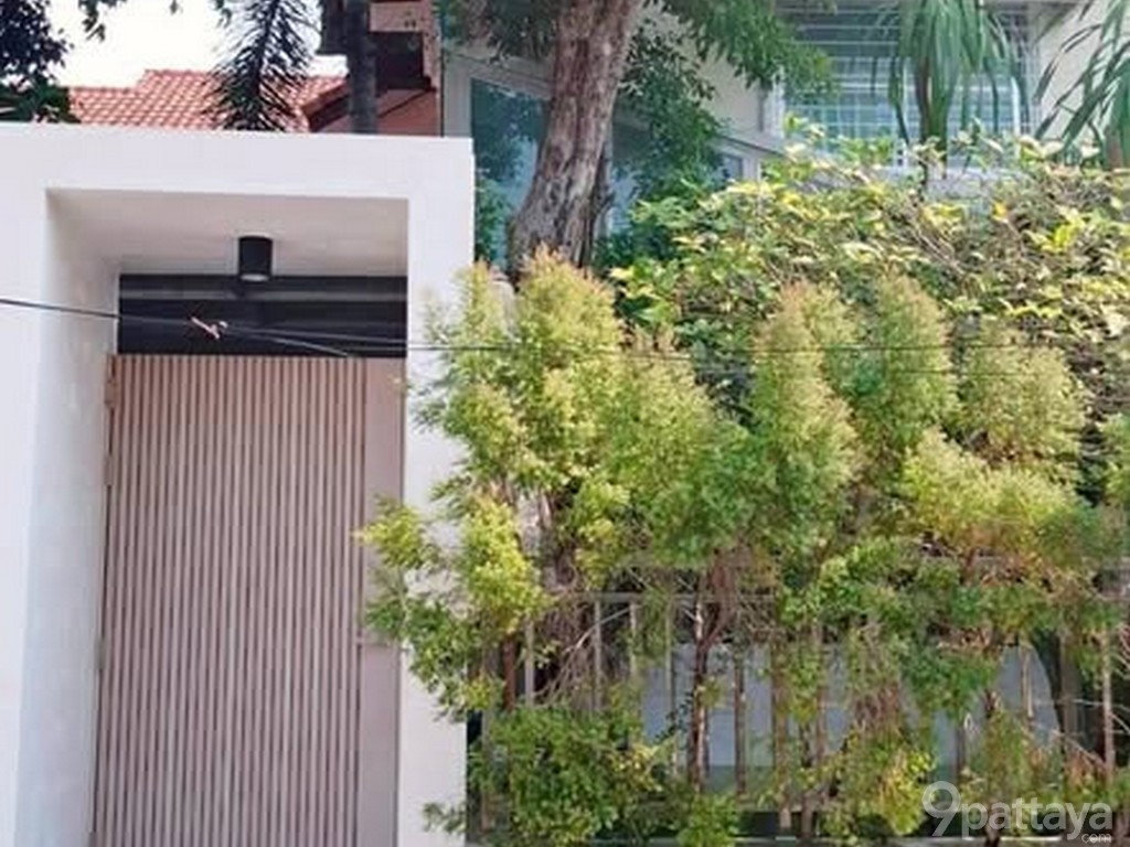 รูป บ้านเดี่ยวหรูใกล้ทะเล | พัทยาเหนือ สุขุมวิท 7 ✨ รับลมธรรมชาติจากทะเล เดินทางสะดวก ใจกลางเมือง บ้านสวย ทำเลพรีเมียม ใกล้ทะเลเพียง 300 เมตร 🌊 120 ตรว - รูปที่ 9/11