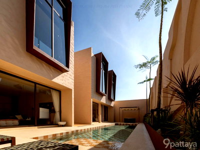 บ้านเดี่ยว หนองปรือ ชลบุรี : ขายพูลวิลล่า | ถนนทัพพระยา พัทยา ✨ ที่ดิน 136 ตร.ว. • พื้นที่ใช้สอย 500 ตร.ม. • 5 ห้องนอน / 6 ห้องน้ำ • 1 ห้องนั่งเล่น • 