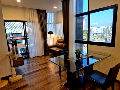 Condos for rent 700 Year Sports Arena Chiang Mai : Condo for rent, ready to move in, near Nimmanhaemin, Maya, only 23,000 THB/month.