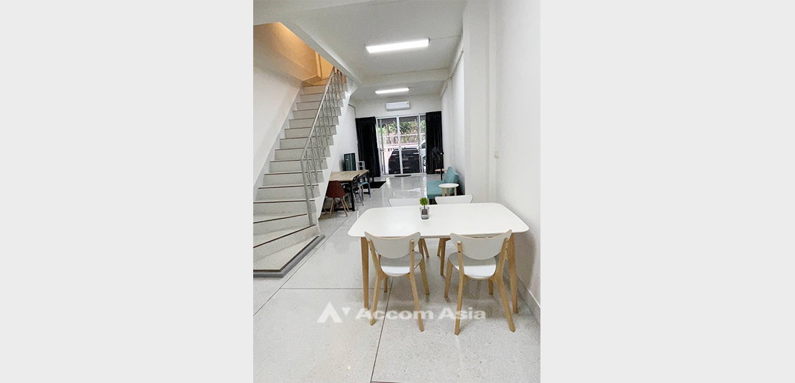 picture 🔼🔽 AccomA 📩 Pet friendly 4 BR Townhouse in Phra Khanong Nuea (AA32071) - 2/7