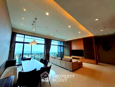 Condos for sale 700 Year Sports Arena Chiang Mai : 4-BR Condo at Parco Condominium in Thung Maha Mek (ID 2468570)