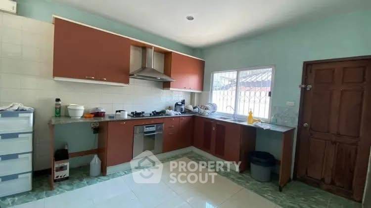 รูป คอนโด 4-ห้องนอน ที่ เคหะ คอนโด ใกล้ พัทยาใต้ (ID 2547622) - รูปที่ 6/12