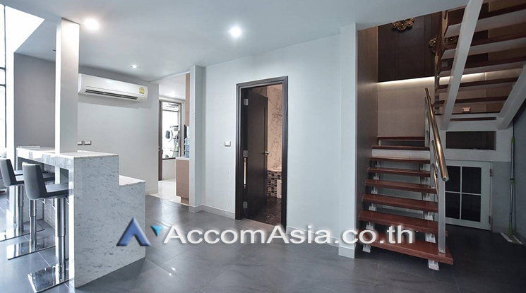 picture 🔼🔽 AccomA 📩  3 BR Condominium @The Emporio Place (AA25823) - 3/9