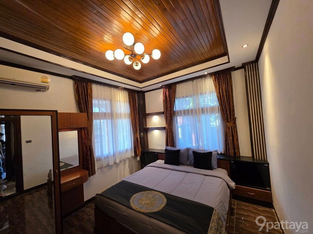 รูป ขาย บ้านเดี่ยว | พัทยา – ห้วยใหญ่ ชลบุรี ✨ บ้านเดี่ยวสไตล์รีสอร์ท 2 หลังในรั้วเดียวกัน พื้นที่กว้างขวาง บรรยากาศร่มรื่น เป็นส่วนตัว เหมาะอยู่อาศัย - รูปที่ 8/11