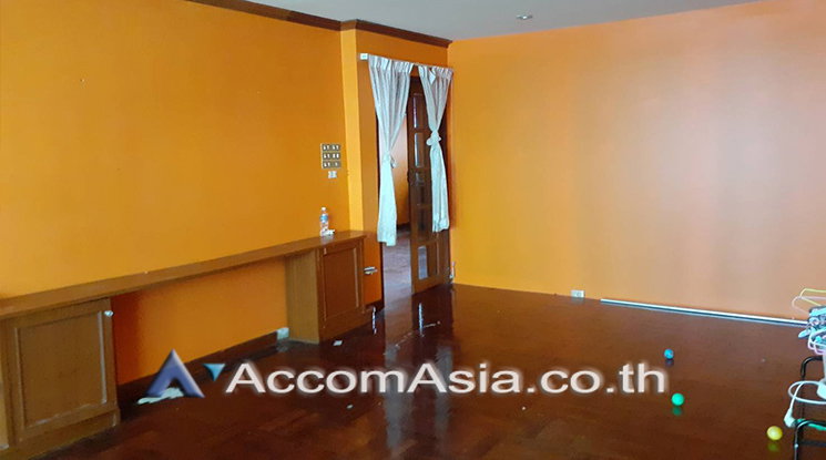 picture 🔼🔽 AccomA 📩 Home Office 3 BR Townhouse in Chong Nonsi (AA15413) - 4/8