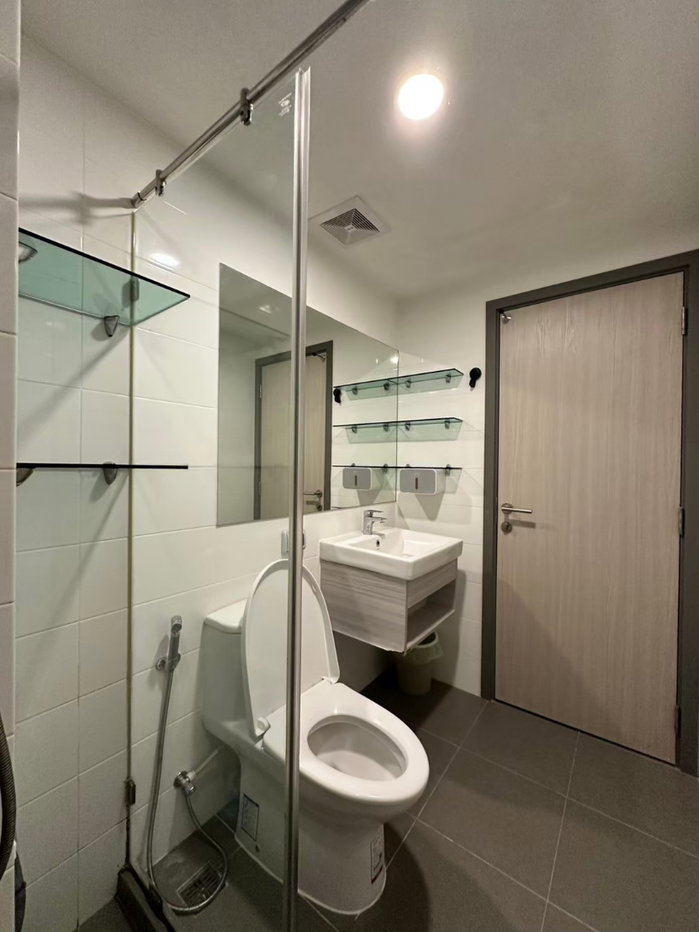 รูป 📢 ให้เช่า พร้อมเข้าอยู่ทันที (เจ้าของปล่อยเอง) 🏢  Knightsbridge Collage Sukhumvit 107 - รูปที่ 8/14