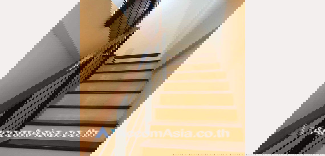 รูป 🔼🔽 AccomA 📩  6 BR Townhouse in Khlong Toei (AA30956) - รูปที่ 7/8