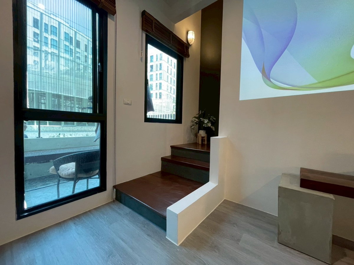 picture ✨ Rare Duplex Pool Access Unit – Unio Sukhumvit 72 Phase 2 (Block E) - 6/21