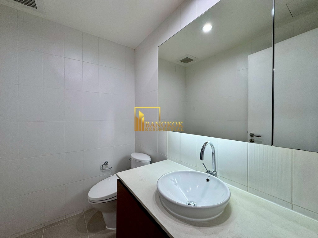 รูป Luxurious 3 Bedroom Apartment in Phrom Phong - BR0474AP - รูปที่ 35/50