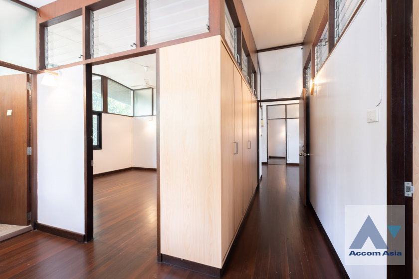 picture 🔼🔽 AccomA 📩  4 BR House in Phra Khanong (AA41570) - 16/20