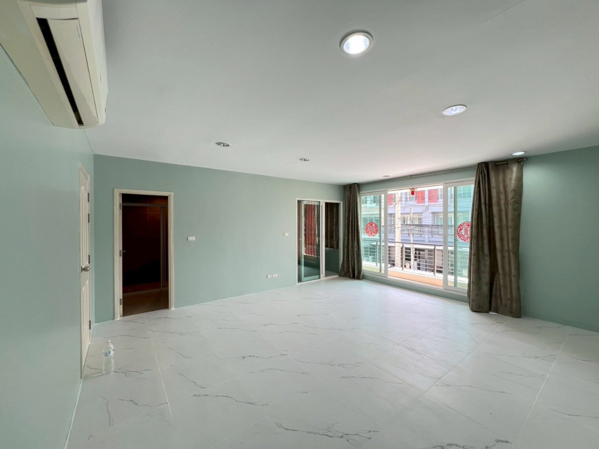 รูป [ให้เช่า] ทาวน์โฮม/โฮมออฟฟิศ 3 ชั้น หลังมุม📍บ้านกลางเมือง เออร์บาเนี่ยน พระราม 9 - ลาดพร้าว  - รูปที่ 10/19