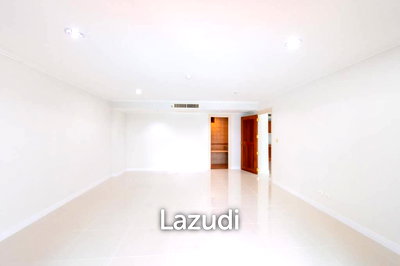 Condos for sale Phuket : THE BEACH PALACE :  3 Bed Beachfront condo