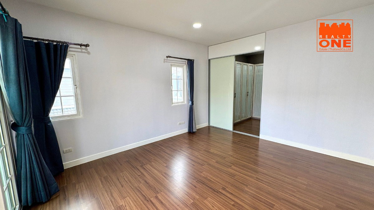 รูป ขายบ้านเดี่ยว บุราสิริ ปัญญาอินทรา สภาพสวย รีโนเวทแล้ว 61.5 ตารางวา  - รูปที่ 13/20